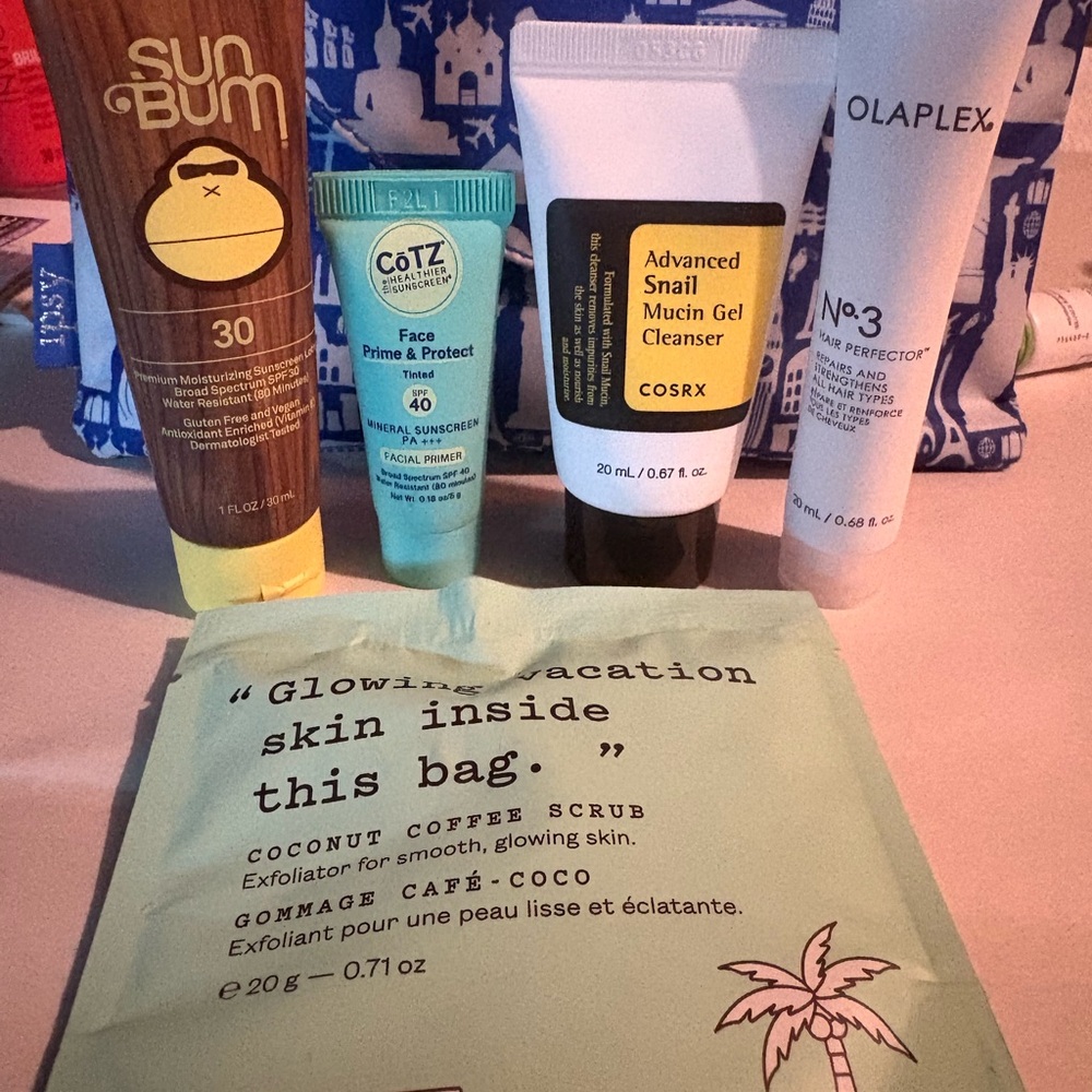 Skin and Haircare Travel Set
